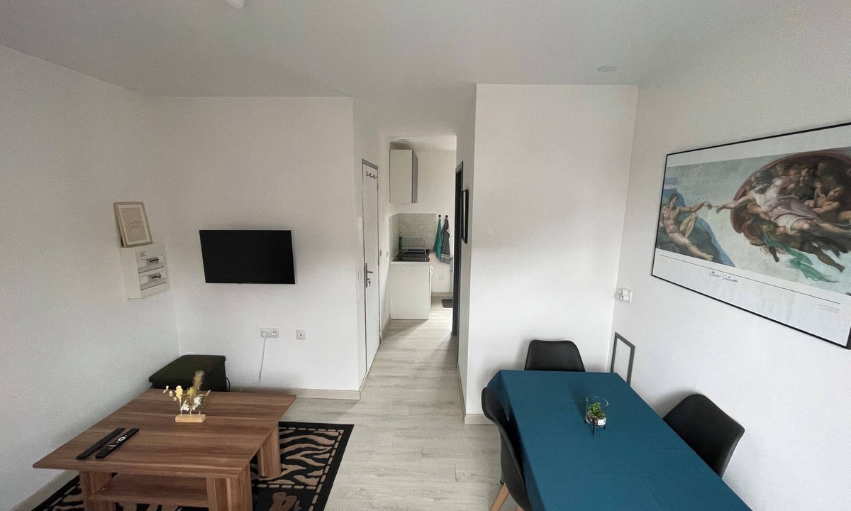 Saint-Maurice Apartment | Apartment near the Citadel and Saint-Leu district
