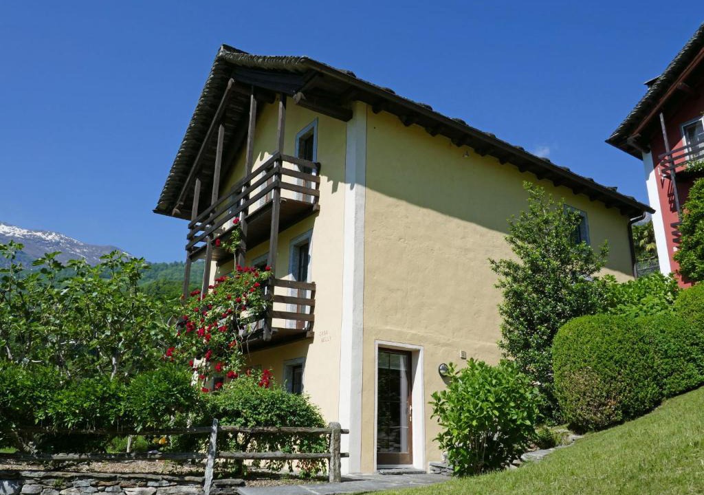 Ponto Valentino Apartment | Apartment Nelly by Interhome