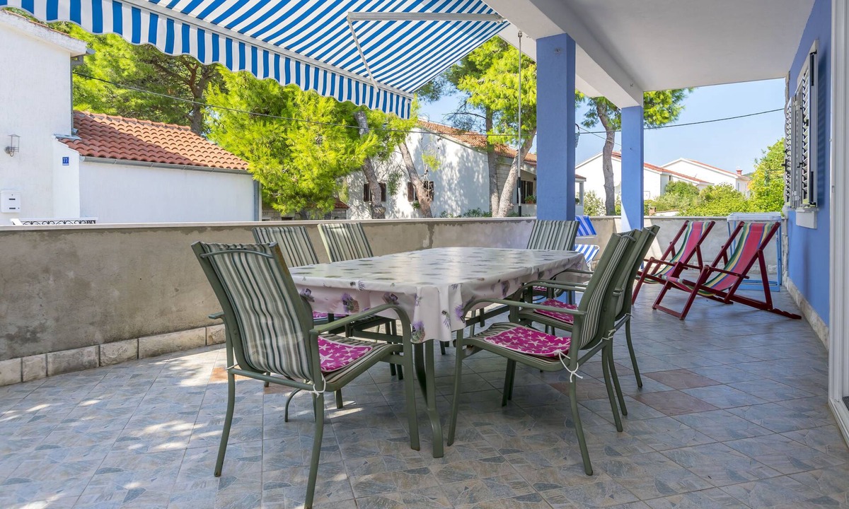 Maslinica Apartment | Apartment Nikola