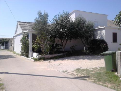 Nin Apartment | Apartment Nin 13158b