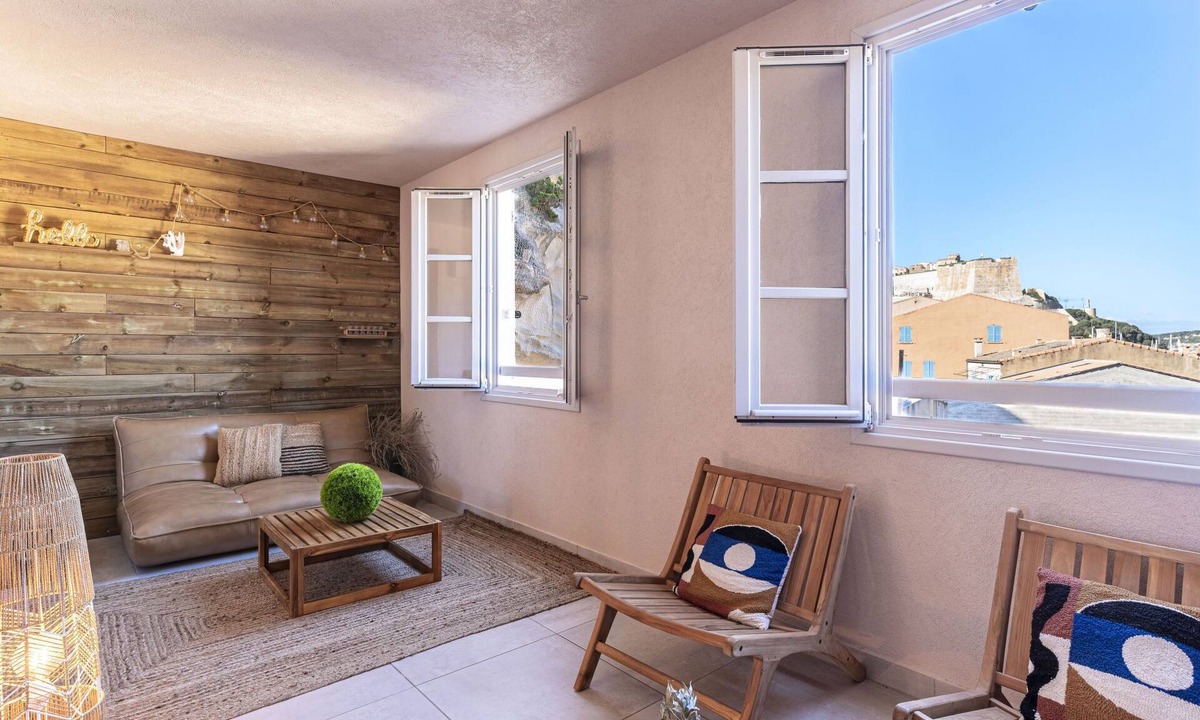 Bonifacio Apartment | Apartment Odeva by Interhome