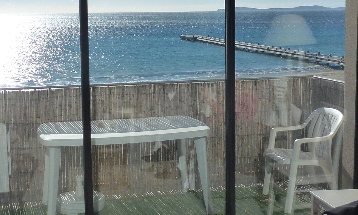 La Croix-Valmer House | APARTMENT ON THE BEACH