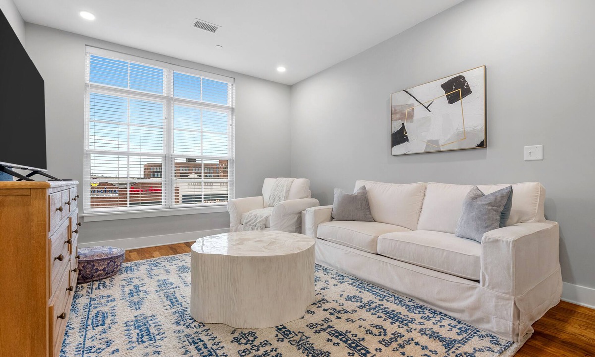 Auburn Apartment | Apartment over Target in Downtown Auburn - 210