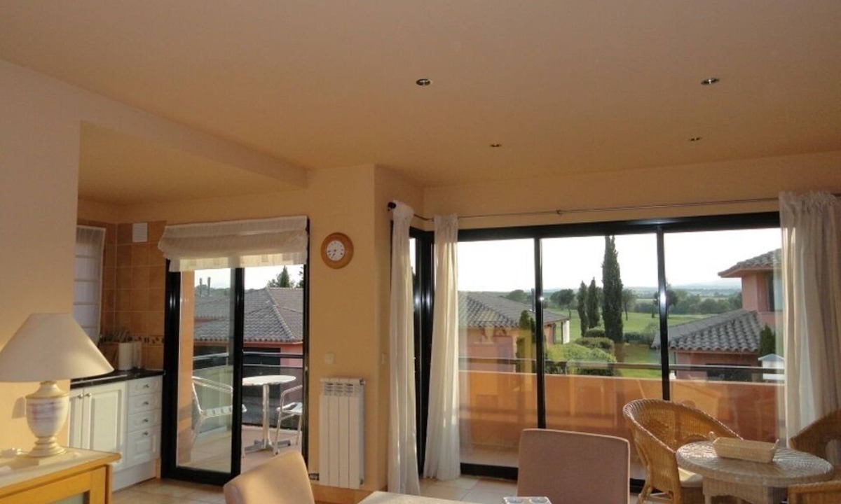Navata Apartment | Apartment overlooking the golf course. Ideal for families looking for relaxation and tranquility.