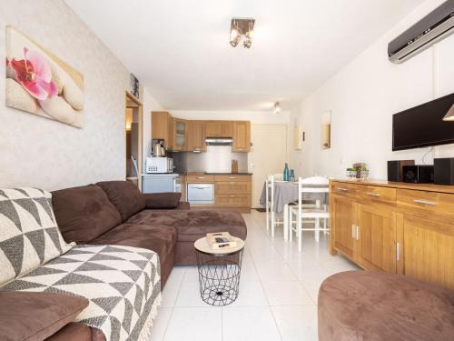 Le Barcares Apartment | Apartment Palm Beach-10 by Interhome