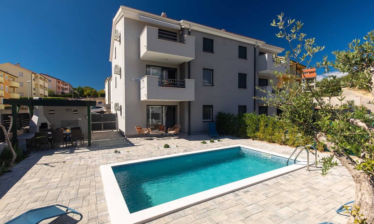Cizici Apartment | Apartment PATRICK with private pool