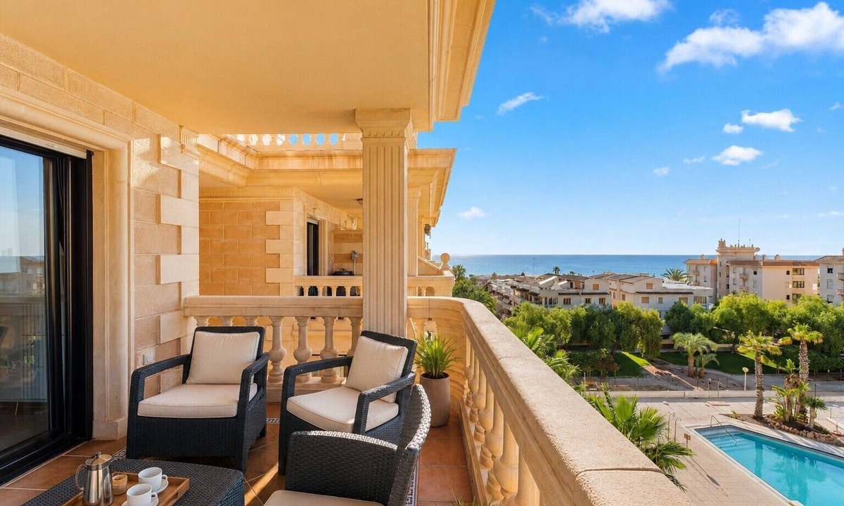 Guardamar del Segura Apartment | Apartment 'Penthouse, Sea View Guardamar' with Sea View, Wi-Fi and Air Conditioning