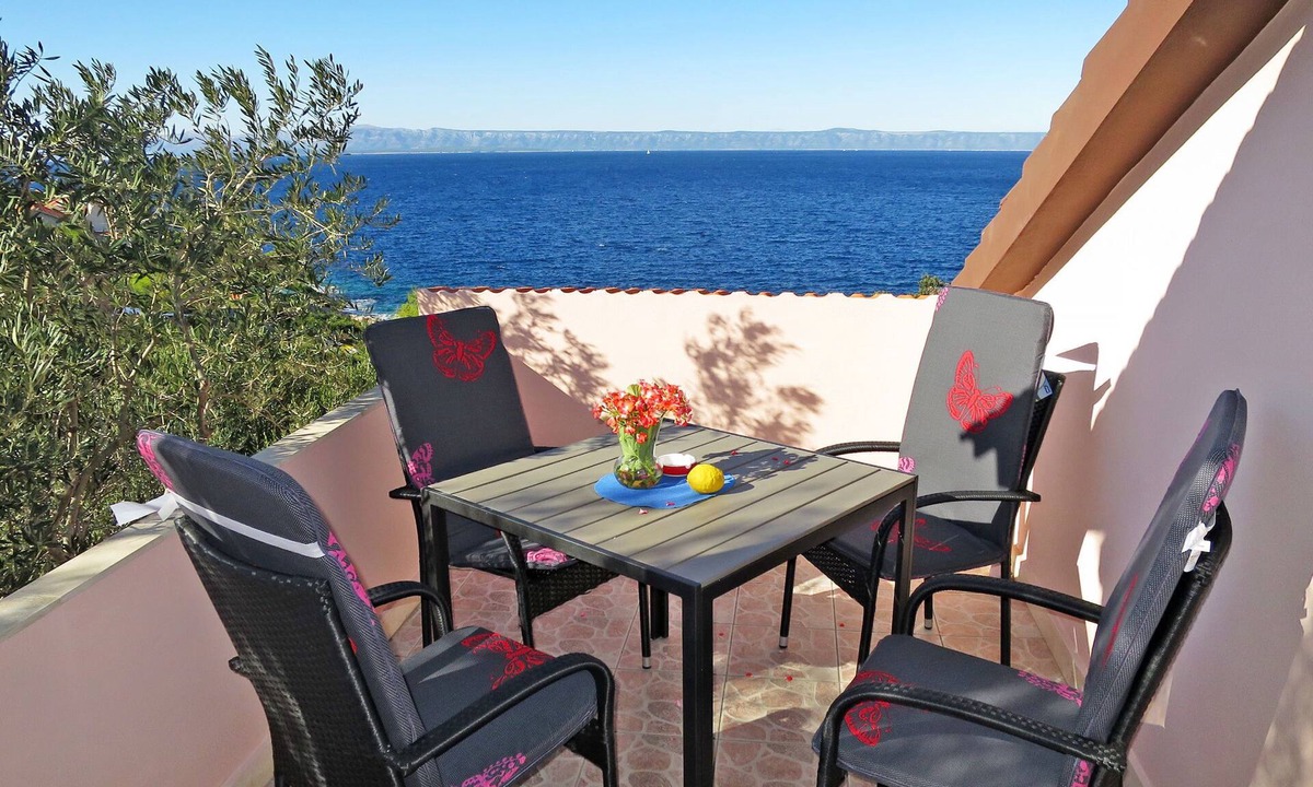 Prigradica Apartment | Apartment Peric by Interhome