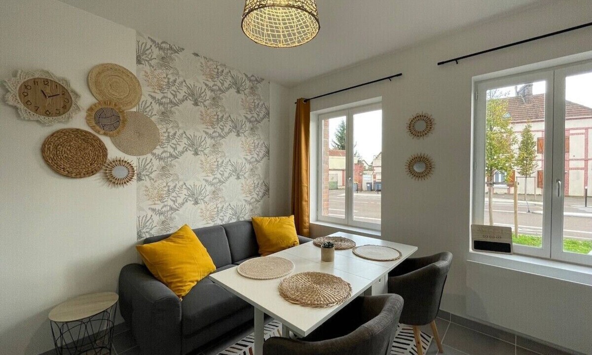 Sens Apartment | Apartment-Private Bathroom-Apartment