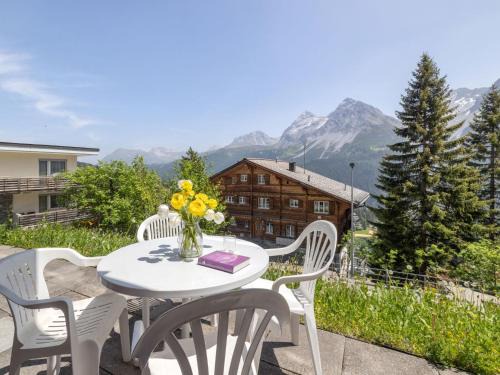 Arosa Apartment | Apartment Promenade Apt 001 by Interhome