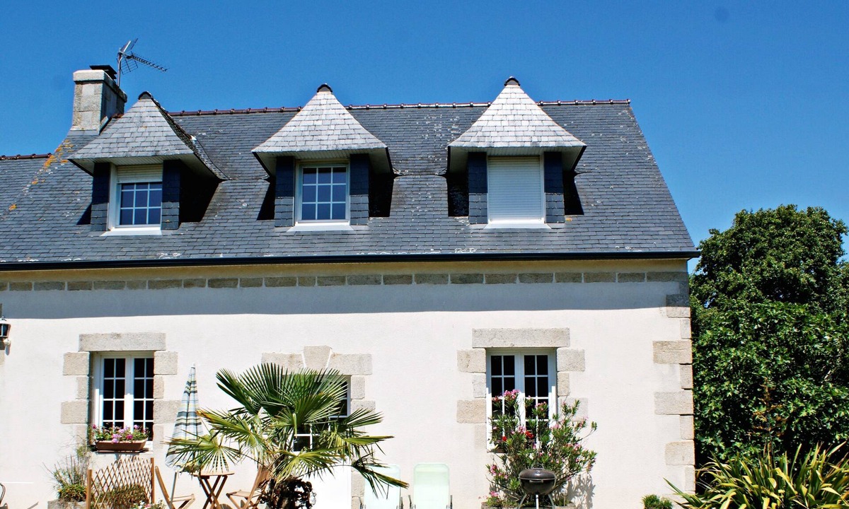 Ploneour-Lanvern Apartment | Apartment quiet, rural setting not far from the sandy beaches