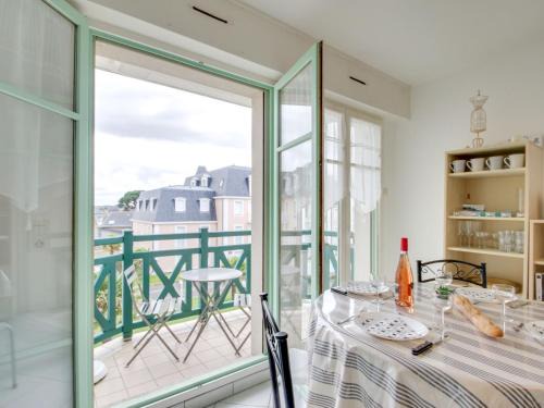 Dinard Apartment | Apartment Résidence des Tennis-1 by Interhome