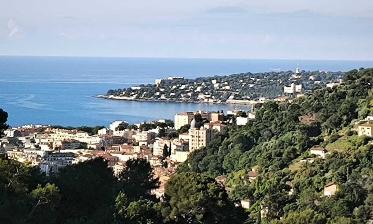 Menton Apartment | Apartment rate for 2 people at 8 maxi