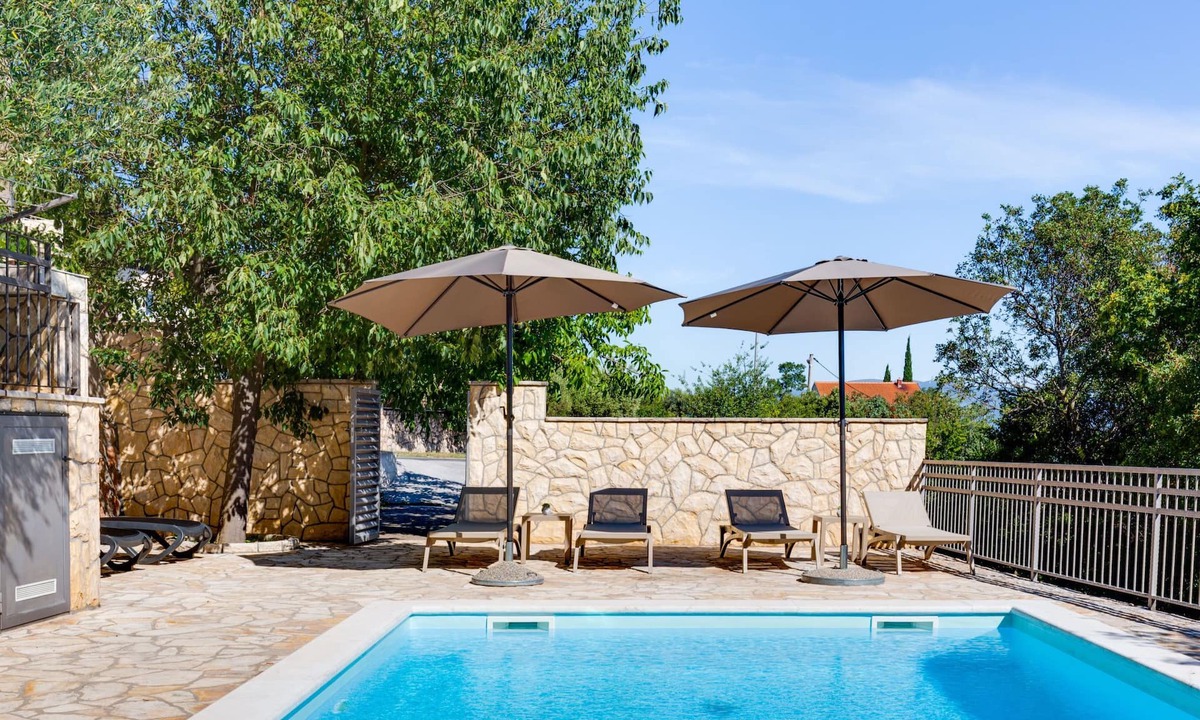 Maslenica Apartment | Apartment Relax by Interhome