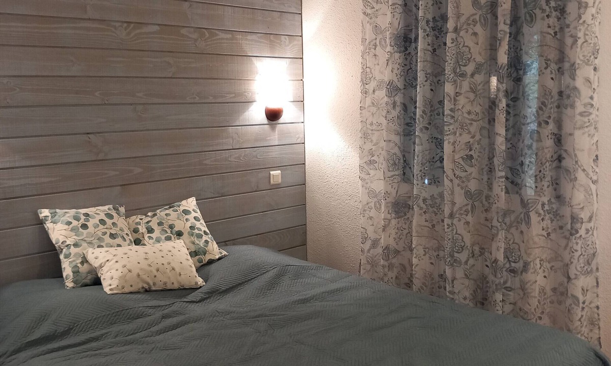 Bielle Apartment | Apartment 'Résidence Arriu Mage' with Mountain View, Shared Pool and Wi-Fi