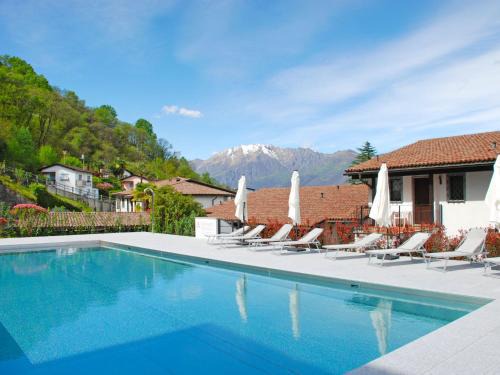 Piazzogna Apartment | Apartment Residenza Miralago Apt- C25 by Interhome