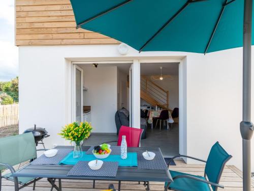 Mimizan-Plage Apartment | Apartment SC G01 by Interhome