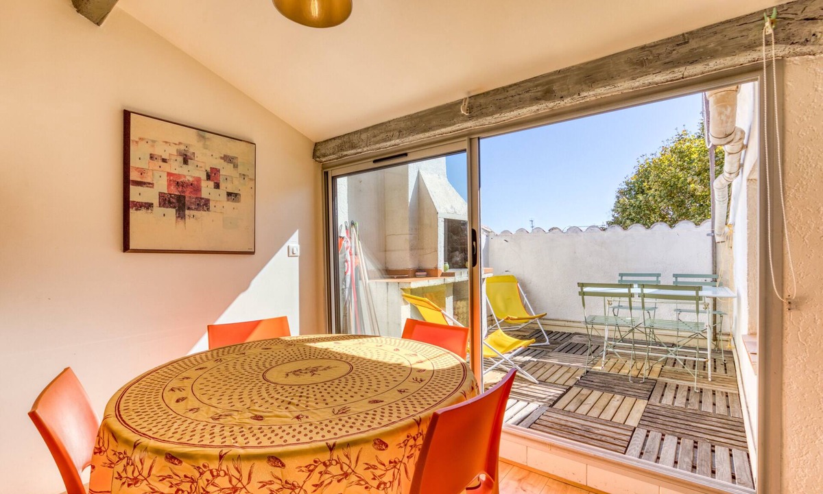 Sete Apartment | Apartment 'Siesta Sete' with Private Terrace and Wi-Fi