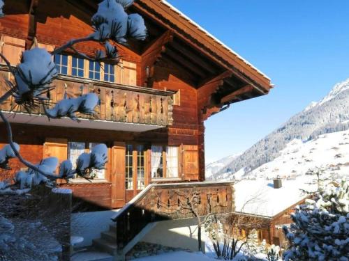 Lauenen Apartment | Apartment Silberdistel by Interhome