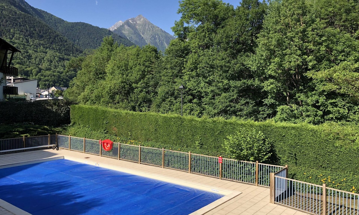 Saint-Lary-Soulan Apartment | Apartment sleeps 4 Immediate access - cable car - thermal baths - town center