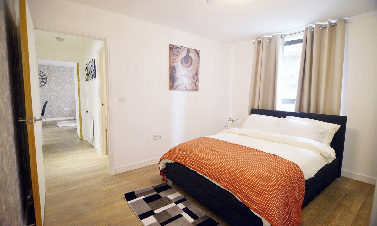 Royal Docks Apartment | Apartment - Sleeps 5 & pets allowerd