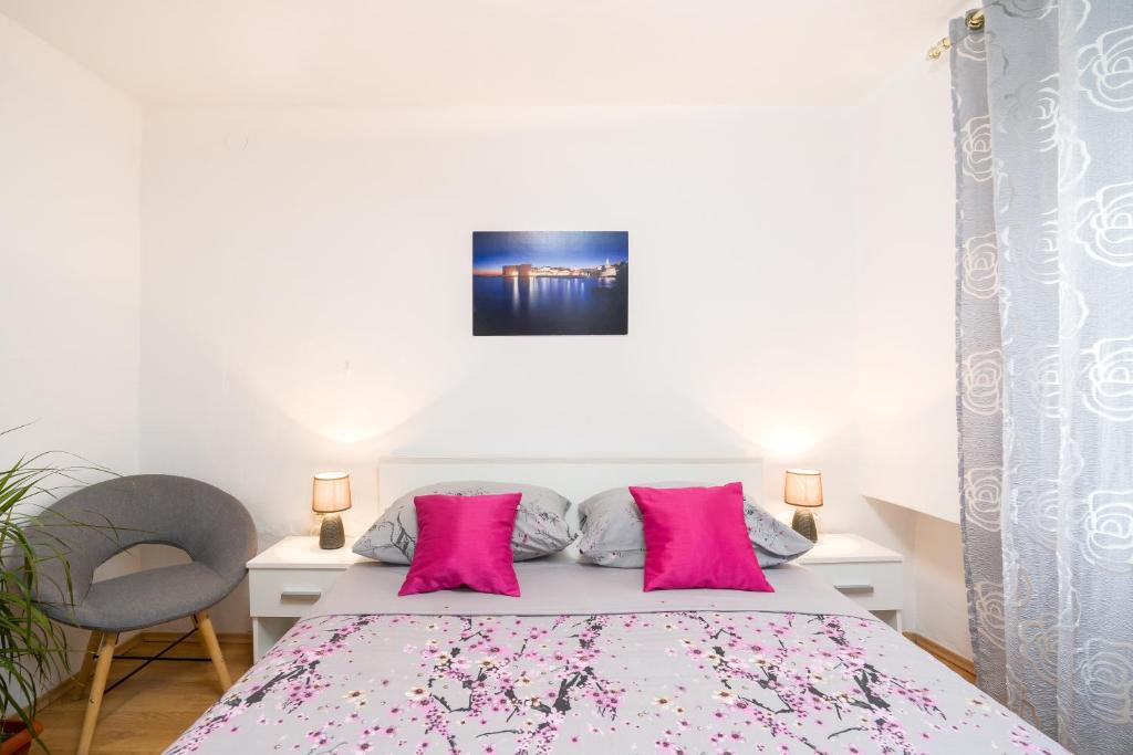 Gruz House | Apartment Sokol