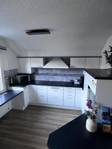 Gwatt Apartment | Apartment Spiez - Lake view - for 7 guests