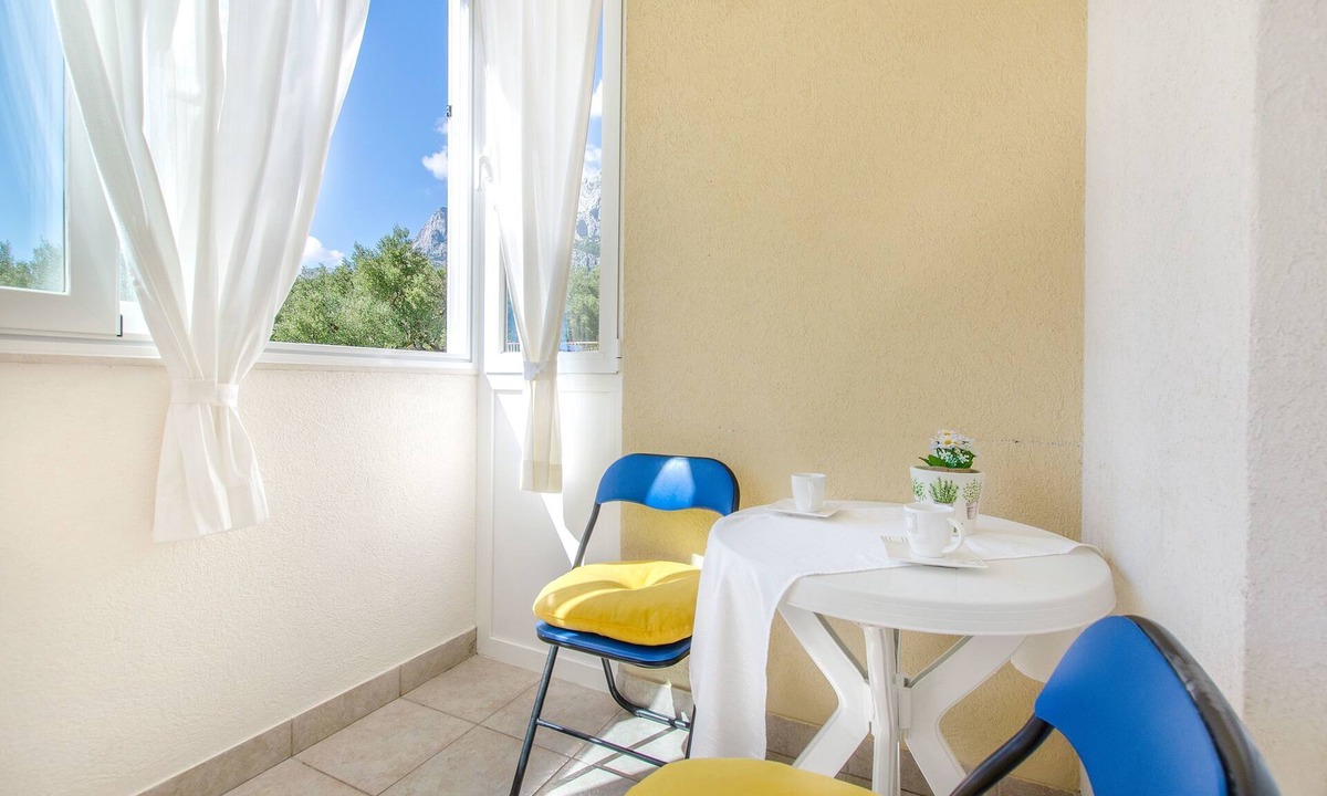 Bili brig Apartment | Apartment Studenka (45521-A1) - Makarska
