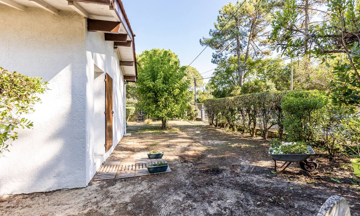 Cap-Ferret Apartment | Apartment 'Studio Plage Petit Piquey' with Garden