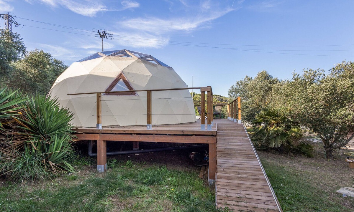 Canyelles Apartment | Apartment 'Suite Atrium Bubble' with Private Terrace, Wi-Fi and Air Conditioning