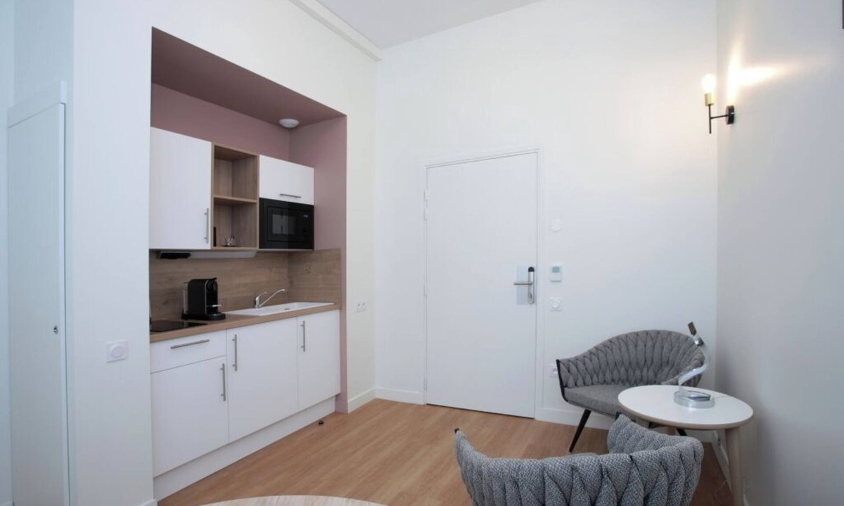 Cambrai Apartment | Apartment Suite