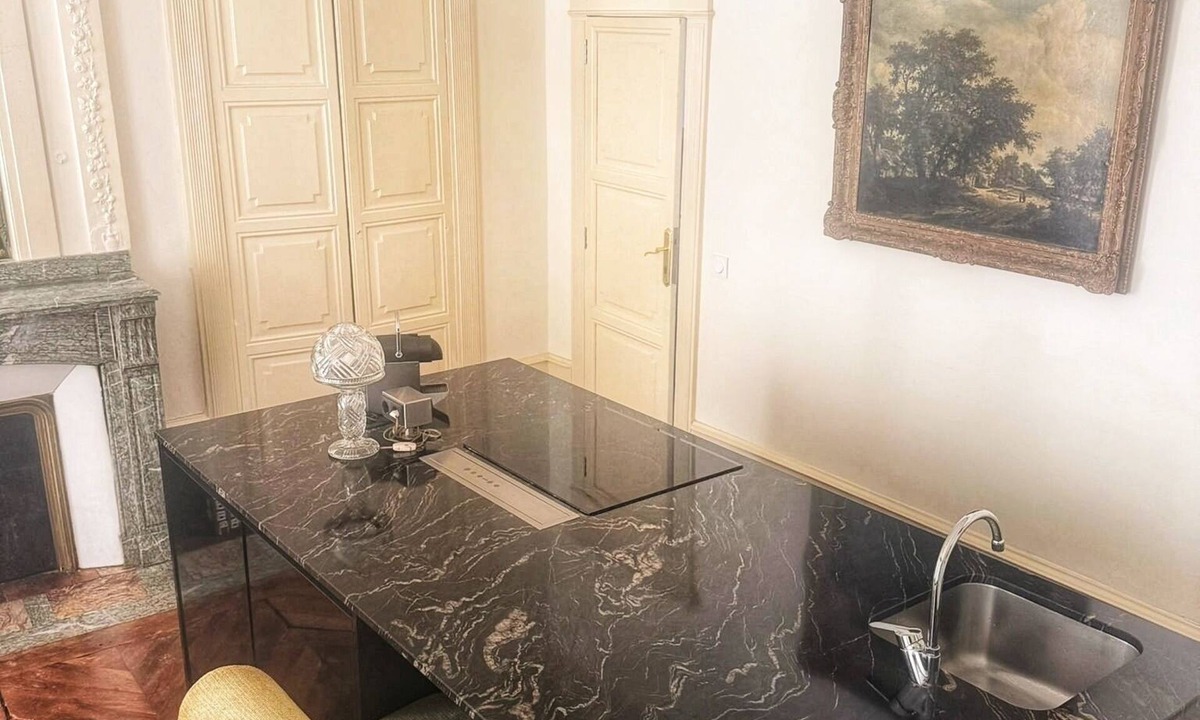 Bagneres-de-Luchon Apartment | Apartment T2 42m²/4 pers/1 bed/fitted kitchen/living room/HEATED SWIMMING POOL