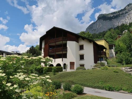 Flims Apartment | Apartment Tavaun A11 by Interhome