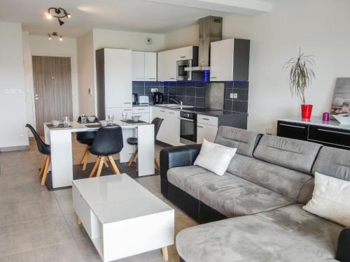 Saint-Cyprien Apartment | Apartment Terrasse de Lucie by Interhome