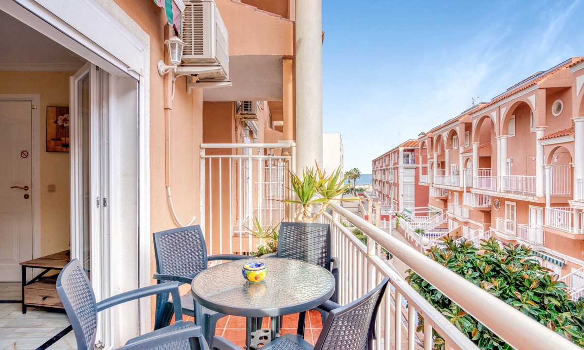 La Mata Apartment | Apartment 'Verano Azul' with Shared Pool, Wi-Fi and Air Conditioning