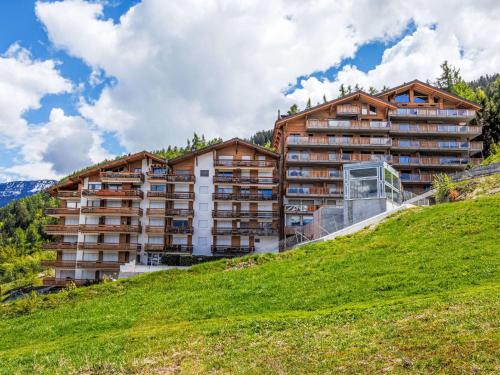 Saint-Pierre-de-Clages Apartment | Apartment Victoria 1 B1 by Interhome