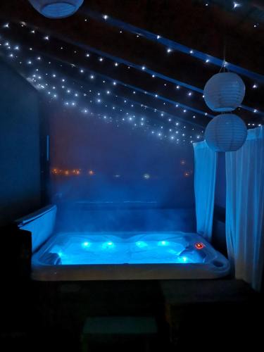 Kraljevec Sesvetski Apartment | Apartment Viksa with Jacuzzi