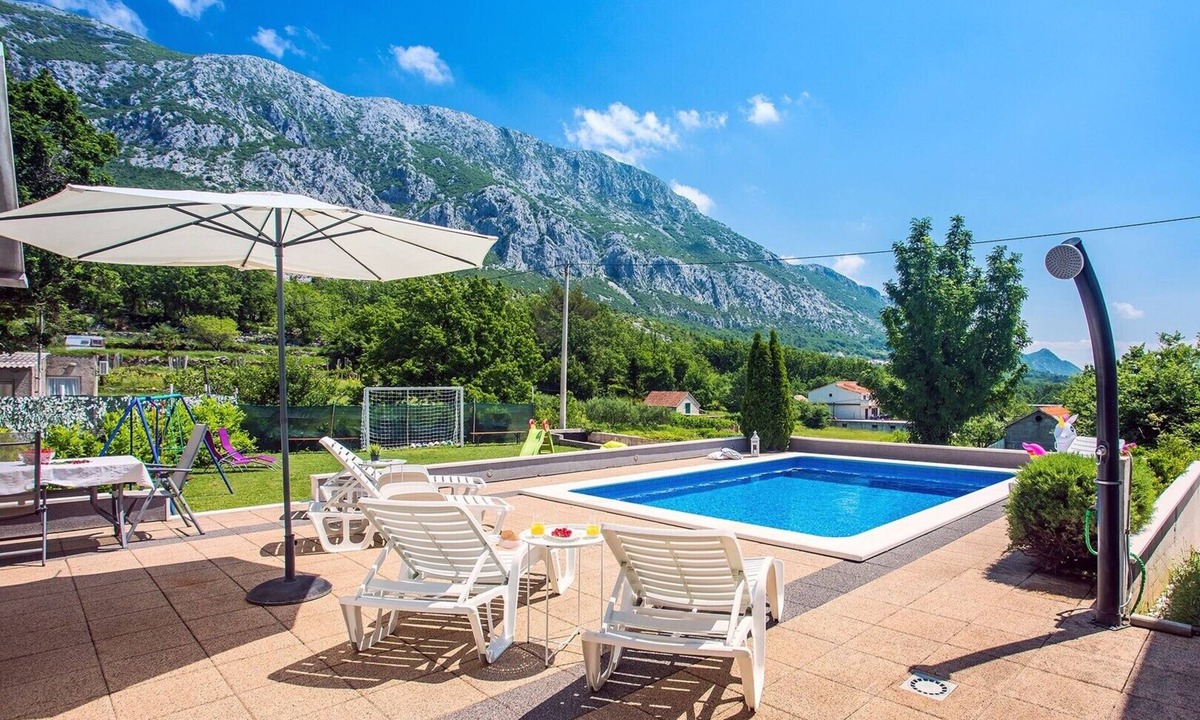 Gata Apartment | Apartment Villa Antony private heated pool, gym, quiet- mountain environment