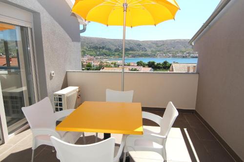 Pag Apartment | Apartment Villa Franci Pag with heating and open all year