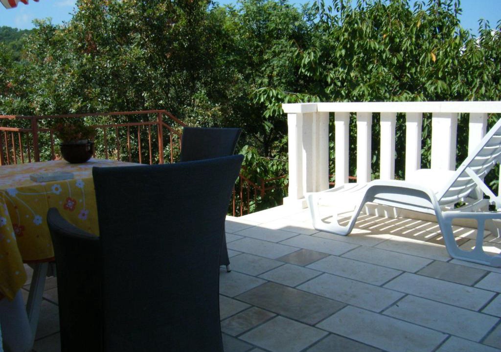 Cove Tri Zala (Zrnovo) Apartment | Apartment Villa Green Court