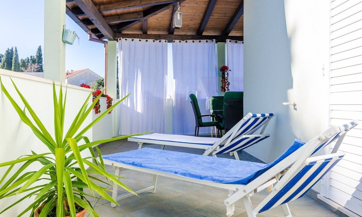Lapad Apartment | Apartment Villa Mikica - Four Bedroom Duplex Apartment with Terrace and Partial Sea View