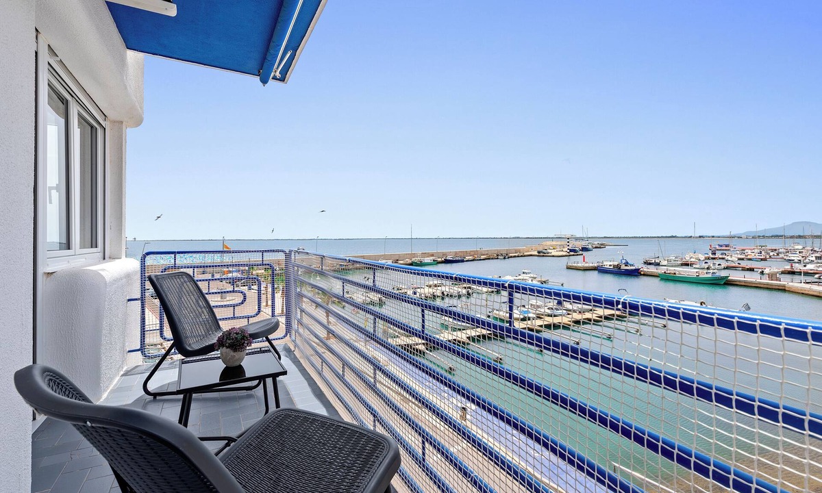 L'Ampolla Apartment | Apartment 'Vora Port' with Sea View, Wi-Fi and Air Conditioning