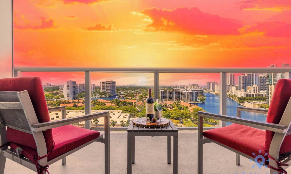 Hallandale Beach Apartment | Apartment w/Stunning Views + Amazing Pools