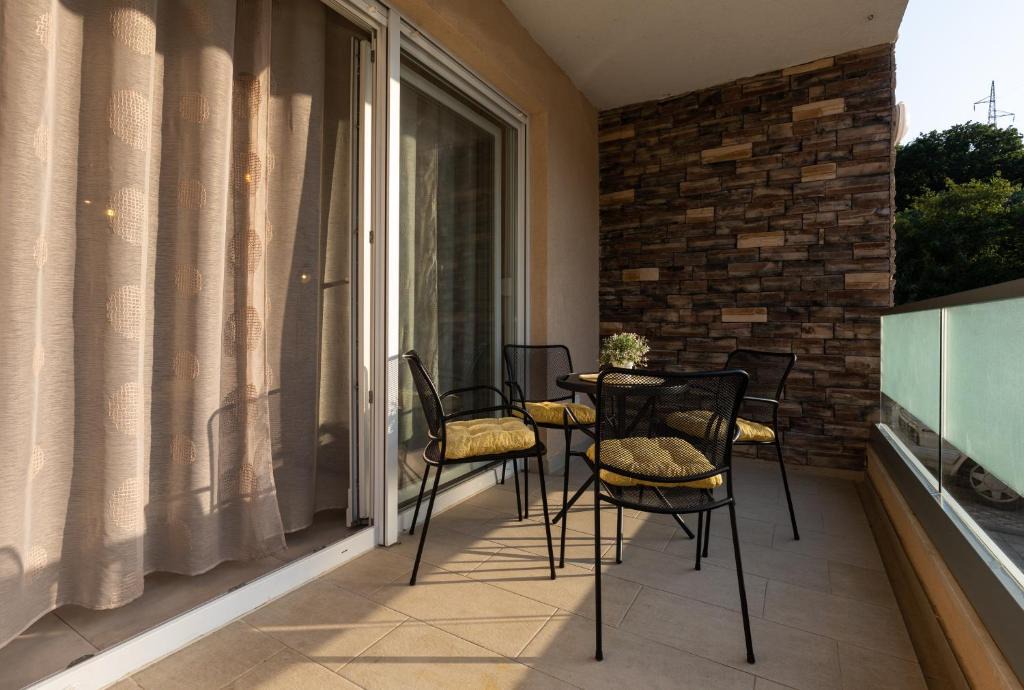 Komolac Apartment | Apartment Why Not