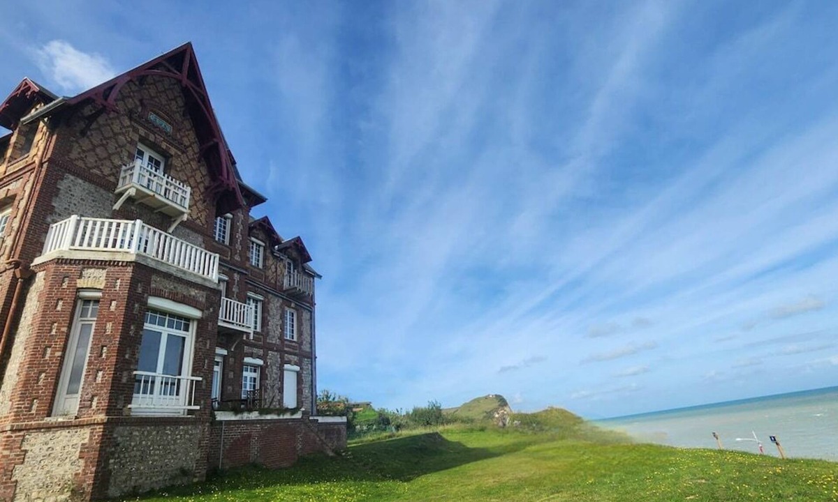 Veulettes-sur-Mer Apartment | Apartment with superb sea and land views