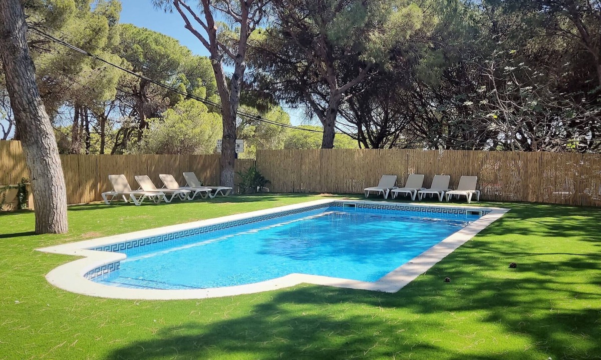 Pals Apartment | Apartment with A/C 400m from Playa de Pals (CP 2H - 511)