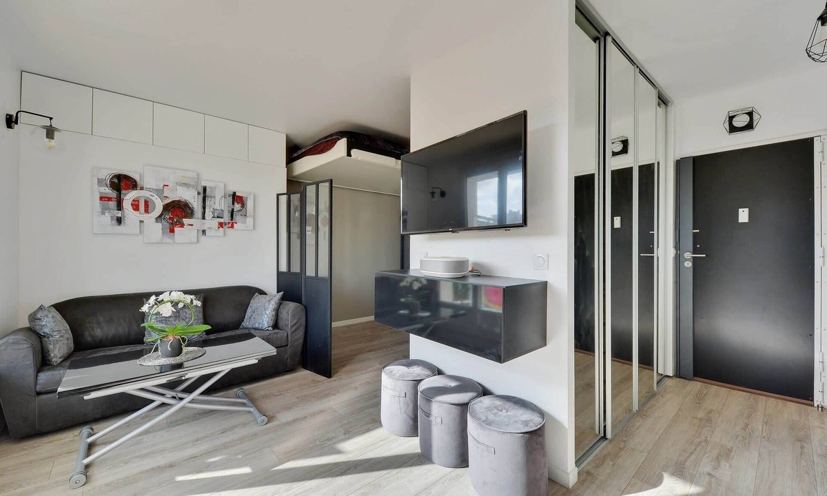 Montrouge Apartment | Apartment with balcony near subway 4