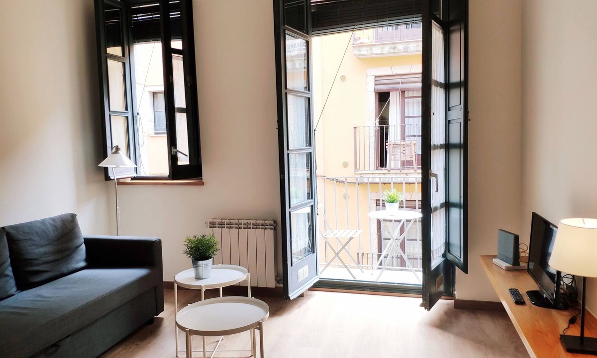Old Town Apartment | Apartment with balcony