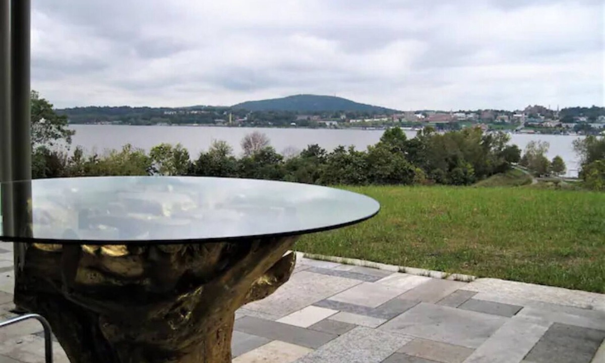 Beacon Apartment | Apartment with Expansive Views; River & Mountains Walk to Train, Main St, DIA