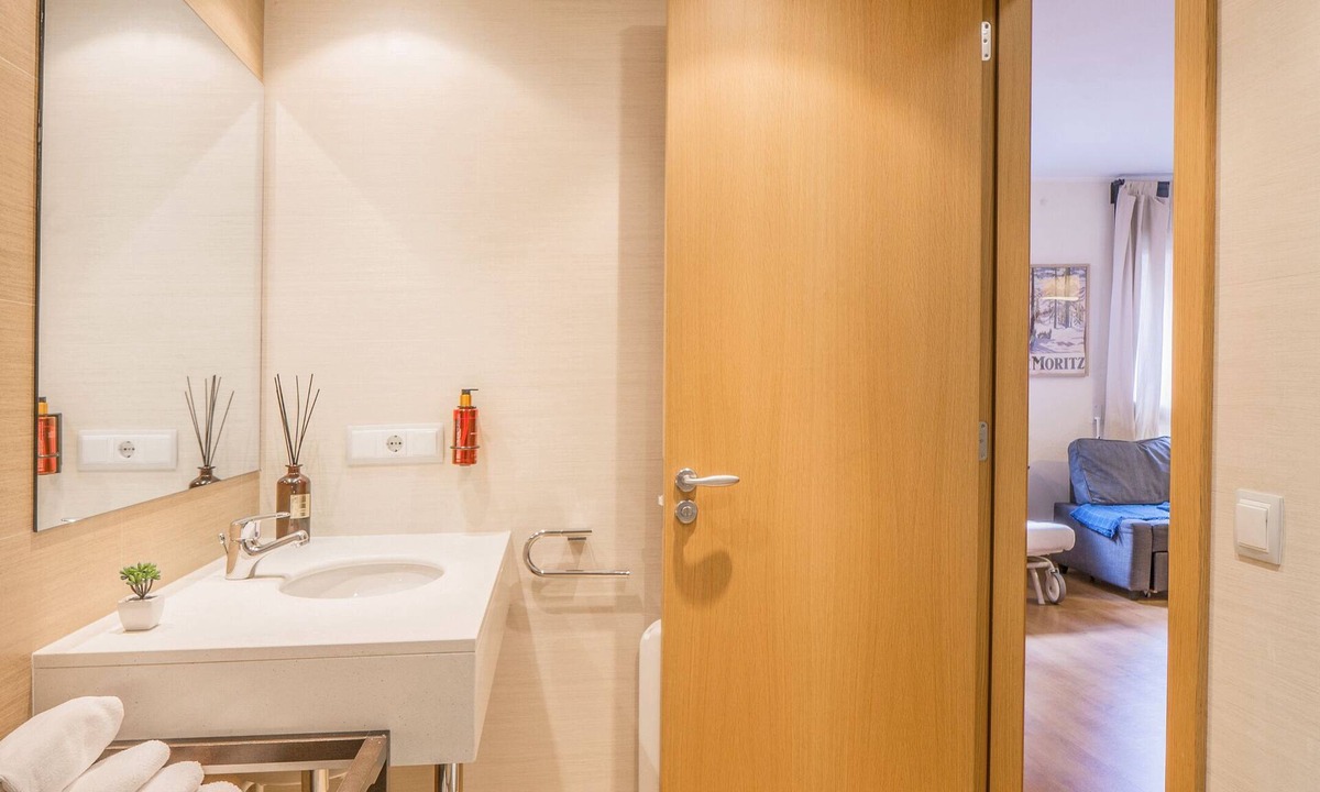 El Tarter Apartment | Apartment with fireplace close to the slopes STP15